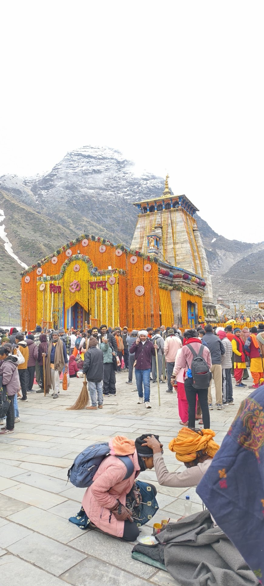 बाबा केदार के दर्शनों को उमड़े भक्त, चौथे दिन ही आंकड़ा एक लाख पार