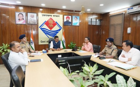 मुख्य सचिव ने ली प्रदेश के धार्मिक स्थलों की सुरक्षा व्यवस्थाओं को लेकर वरिष्ठ अधिकारियों के साथ बैठक