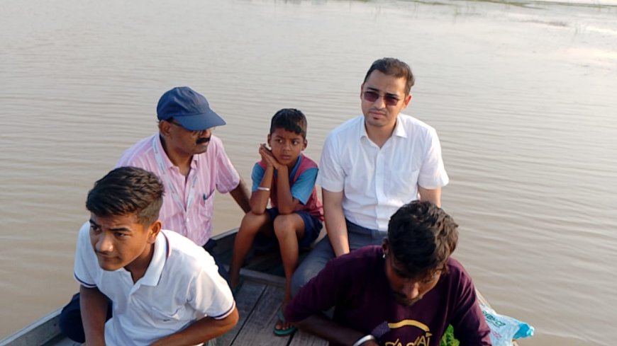 मुख्य विकास अधिकारी दिवेश शाशनी ने किया कोपा मुनस्यारी के अति दुर्गम पोलिंग बूथ का निरीक्षण, मोटरसाइकिल और नाव के सहारे पहुँचे मतदान स्थल