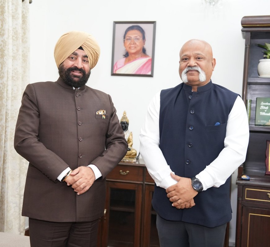 राज्यपाल लेफ्टिनेंट जनरल गुरमीत सिंह से कुलपति श्री अमित सिन्हा ने शिष्टाचार भेंट की