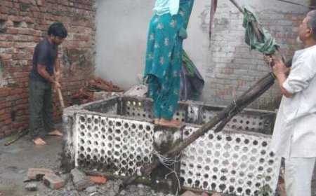 हरिद्वार जिले में धामी सरकार का खौफ,  बुलडोजर चलने से पहले खुद हटाई अवैध मजार