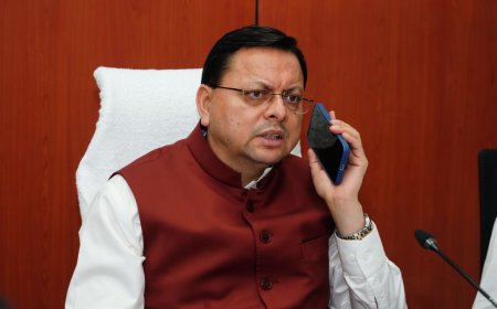 सीएम धामी मंगलवार देर रात पहुँचे आपदा परिचालन केंद्र ( SEOC) , अतिवृष्टि प्रभावित क्षेत्रों की समीक्षा की