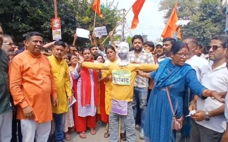 रामनगर में लव जिहाद व धर्मांतरण के विरोध में हिंदूवादी संगठनों का प्रदर्शन, कल होगी बैठक