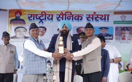 राज्यपाल ने राष्ट्रीय सैनिक संस्था द्वारा आयोजित “शहीद सम्मान समारोह” में मुख्य अतिथि के रूप में प्रतिभाग किया