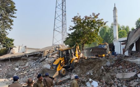 पछुवा देहरादून में परिवार रजिस्टरों में क्या बढ़ाई गई मुस्लिम आबादी ?