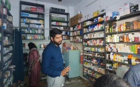 प्रदेशभर में प्रतिबंधित कफ सिरप और  निम्न गुणवत्ता की औषधियों के खिलाफ व्यापक कार्रवाई जारी, अब तक 370 से अधिक सैंपल जांच हेतु संकलित