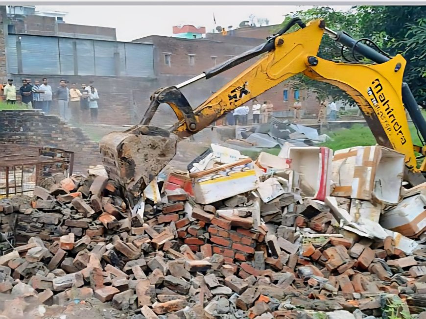 उधम सिंह नगर में धामी सरकार के बुल्डोजर ने सरकारी भूमि से अतिक्रमण हटाया