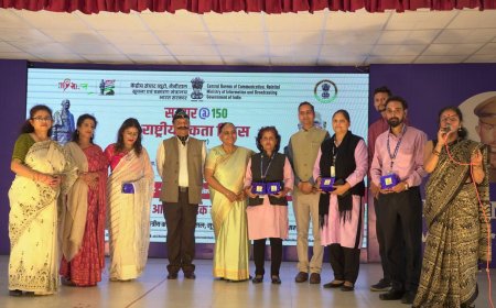 स्वतंत्रता सेनानियों एवं वीर सैनिकों के परिजनों को केंद्रीय संचार ब्यूरो, नैनीताल ने किया सम्मानित