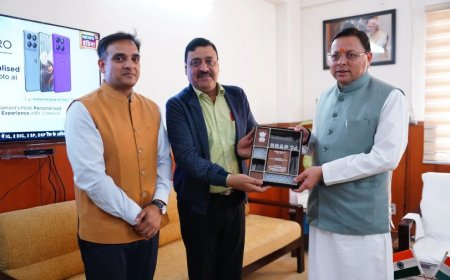 मुख्यमंत्री को सौंपा प्रदेश को राष्ट्रीय स्तर पर मिले व्यापार सुधार कार्ययोजना के तहत टॉप अचीवर्स पुरस्कार