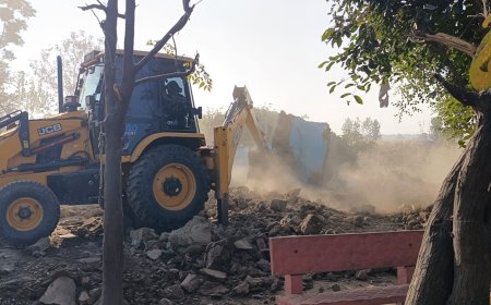 अपराधियों के गढ़ बन रहे ठंडा नाले के अतिक्रमण का हुआ ध्वस्तीकरण