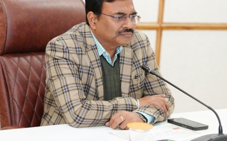 मुख्य सचिव ने भूमि के इष्टतम उपयोग के लिए अधिकारियों को दिए दिशा-निर्देश