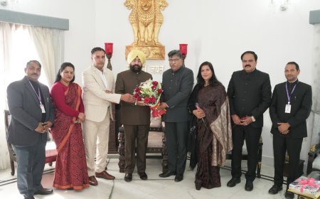 राज्यपाल से उत्तराखण्ड लोक सेवा आयोग ने प्रस्तुत किया वार्षिक प्रतिवेदन