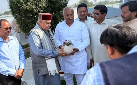 गदरपुर में सियासी तापमान हाई: अरविंद पांडे के घर पहुंचे महेंद्र भट्ट