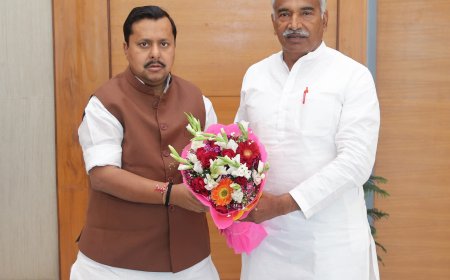 होली से पहले सियासी हलचल तेज, अरविंद पांडे की राष्ट्रीय अध्यक्ष नितिन नवीन से मुलाकात के कई मायने