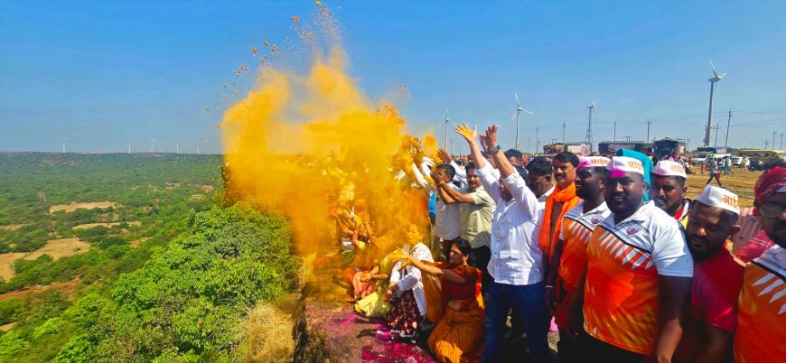 सह्याद्री की चोटी पर प्रकृति महोत्सव; सैकड़ों की उपस्थिति, बीज-भंडारे की उड़ान