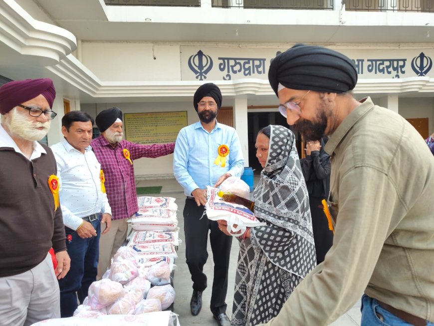 होली पर्व और ईद की शुभकामनाओं के साथ 34 जरूरतमंदों को प्रदान की खाद्य सामग्री एवं वस्त्र