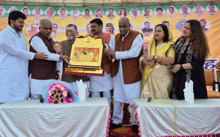 सरदार एकता संदेश समारोह में पहुंचे झारखण्ड के महामहिम राज्यपाल  संतोष गंगवार