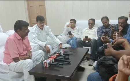 पीडीए मौकापरस्त लोगों की जमात, जनता ने सपा की राजनीति को नकारा: अशोक यादव