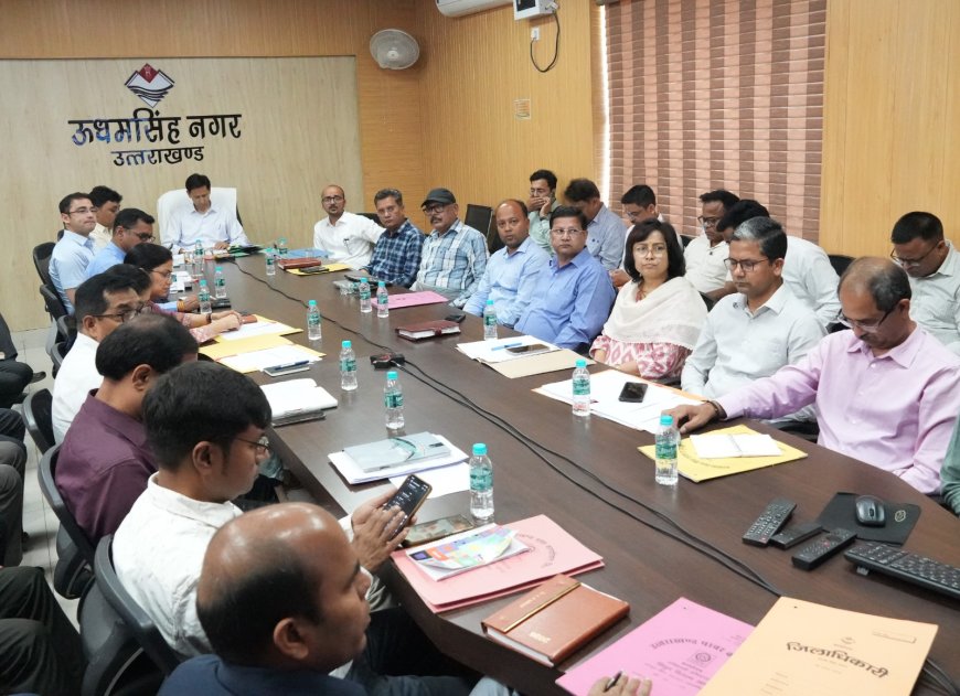 सीएम हेल्पलाइन 1905 पर लंबित शिकायतों के त्वरित निस्तारण के लिए विशेष अभियान चलाया जाए - मुख्यमंत्री