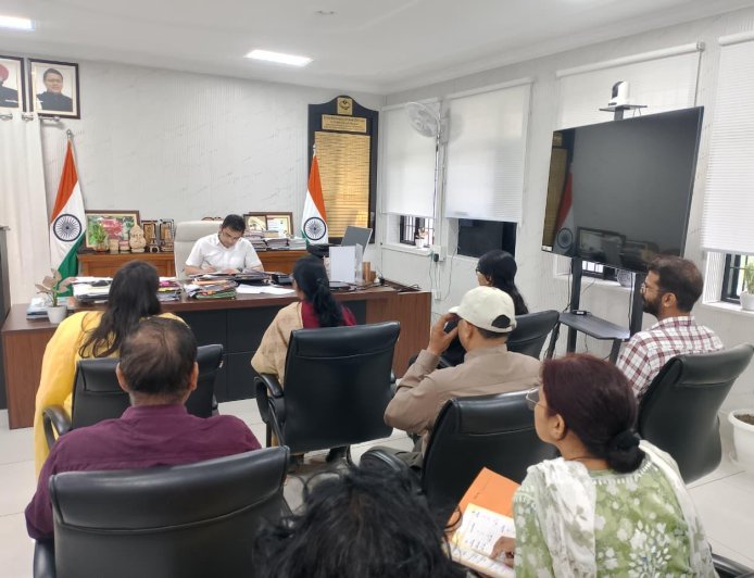 रुद्रपुर में बाल कल्याण समिति की समीक्षा बैठक, बाल विवाह रोकथाम और शिक्षा पर जोर
