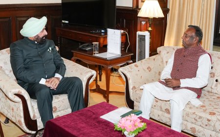 आयुर्वेद, अनुसंधान एवं जनस्वास्थ्य  को लेकर पद्मश्री वैद्य बालेन्दु प्रकाश ने की राज्यपाल से मुलाकात
