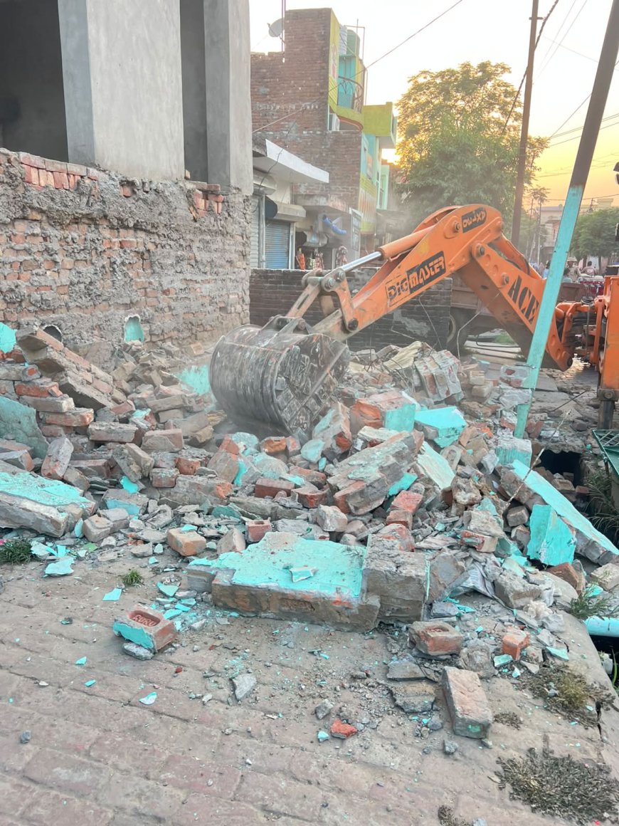 हरिद्वार जिले में फिर चला धामी सरकार का बुलडोजर एक और अवैध मजार हुई ध्वस्त