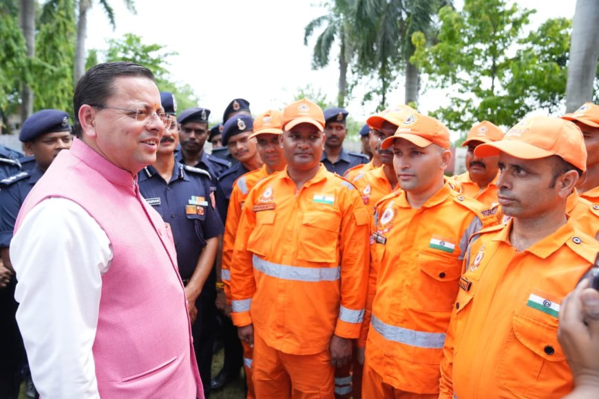 मुख्यमंत्री पुष्कर सिंह धामी ने एनडीआरएफ बटालियन गदरपुर का किया भ्रमण, जवानों से संवाद कर आपदा प्रबंधन व्यवस्थाओं की ली जानकारी