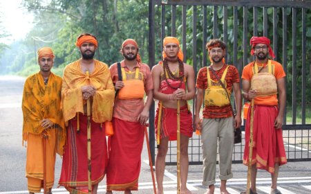 हरिद्वार से मनेश्वर महादेव तक कांवड़ यात्रा पर निकले युवा फिल्म निर्माता कार्तिक पालीवाल