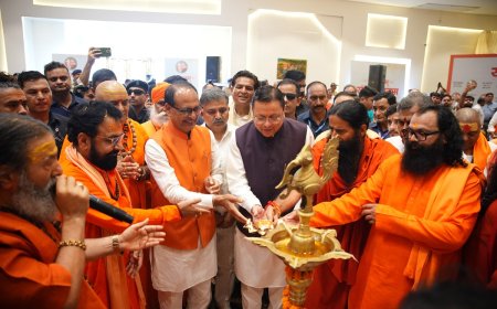 हरिद्वार में संत समागम में एक राष्ट्र-एक चुनाव पर संवाद में केंद्रीय मंत्री शिवराज सिंह चौहान और मुख्यमंत्री पुष्कर सिंह धामी ने की सहभागिता