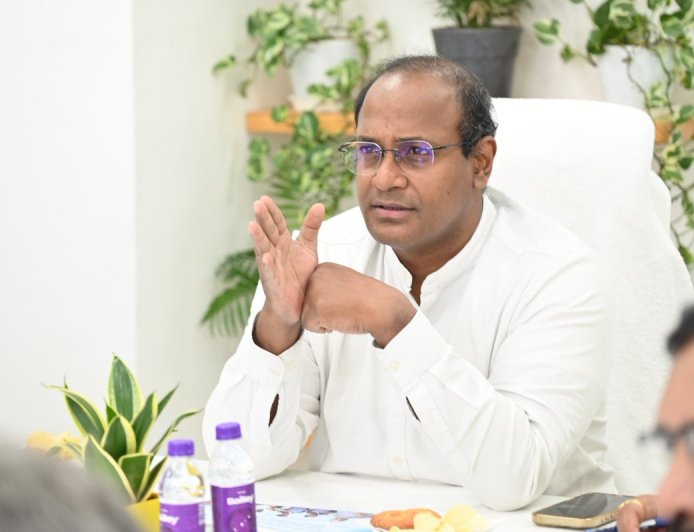 मुख्य निर्वाचन अधिकारी ने लिया राजनैतिक दलों से SIR पर फीडबैक