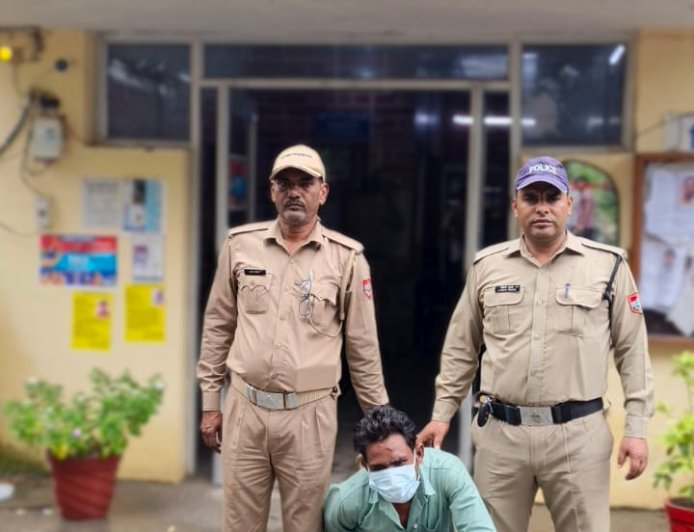 60 वर्षीय बुजुर्ग महिला से दुष्कर्म के आरोप में 35 वर्षीय आरोपी गिरफ्तार