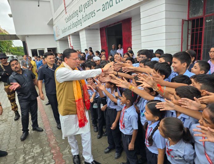 मुख्यमंत्री पुष्कर सिंह धामी ने मेरे सपनों का उत्तराखंड पर विद्यार्थियों से किया संवाद
