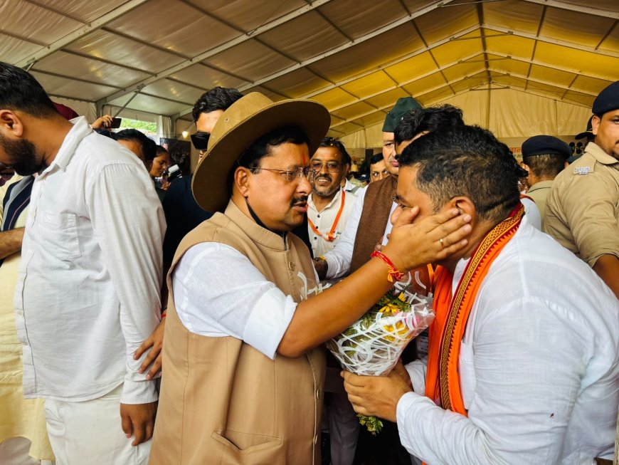 गौरव सेनानी मिलन समारोह में भाजपा राष्ट्रीय अध्यक्ष नितिन नवीन का आत्मीय स्वागत